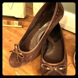 b.o.c genuine leather brown flats